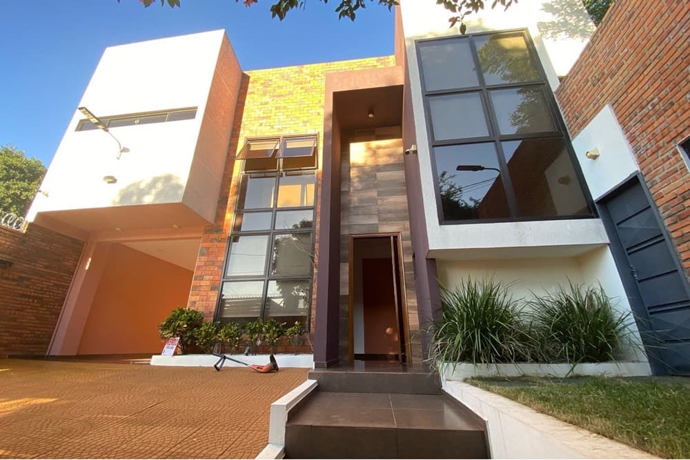 Casa - Venta - San Lorenzo, Paraguay