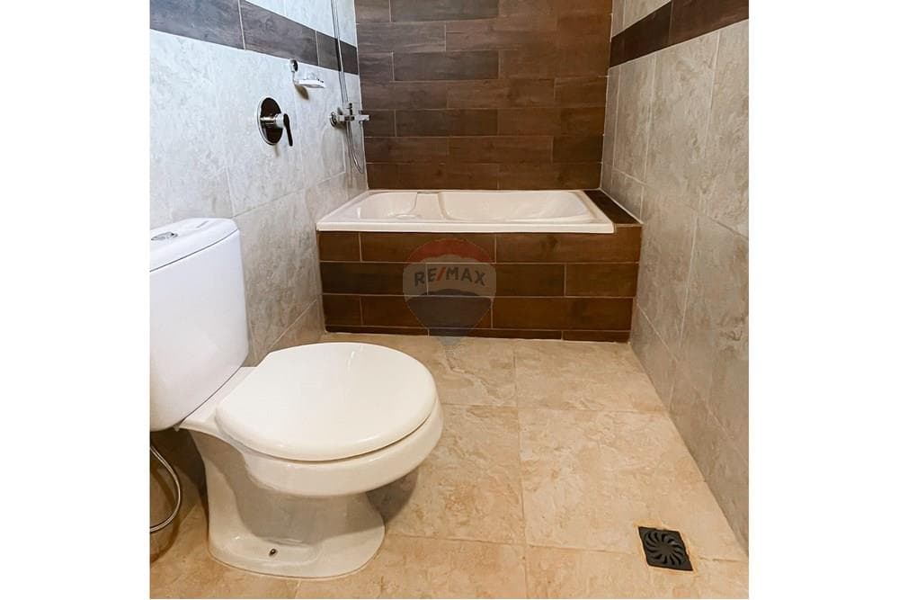 Casa - Venta - Luque, Central, Paraguay, foto 2