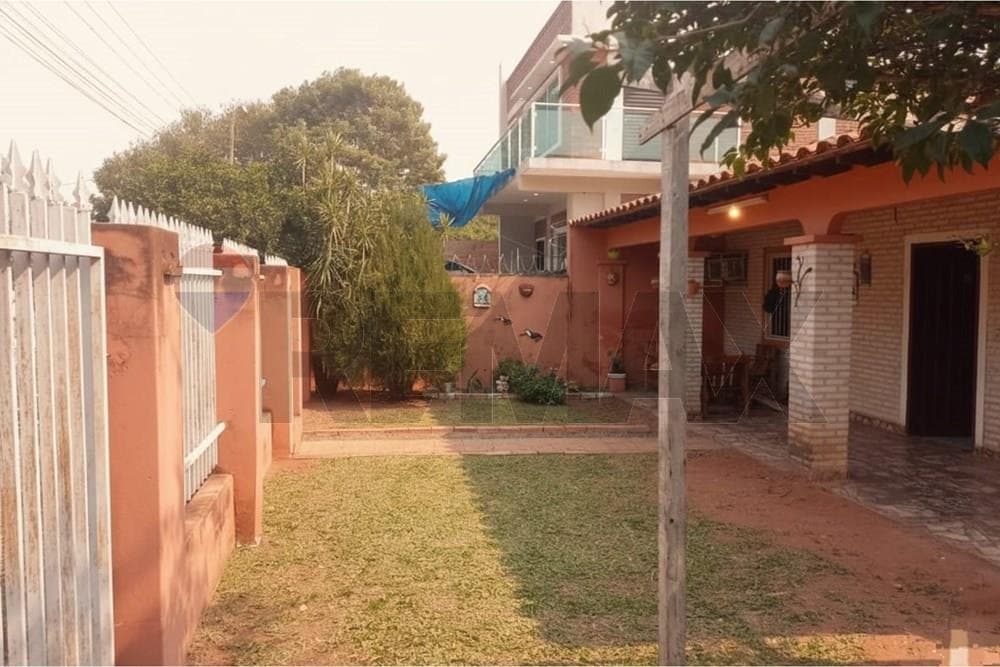 Casa - Venta - Villa Elisa, Paraguay, foto 2