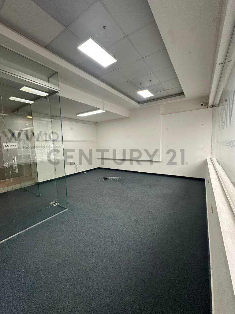 Salon Comercial, foto 2