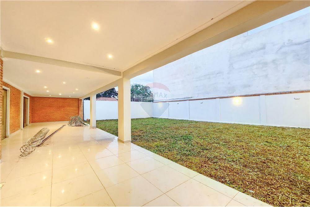 Amplia residencia zona Pinedo shopping — foto 5