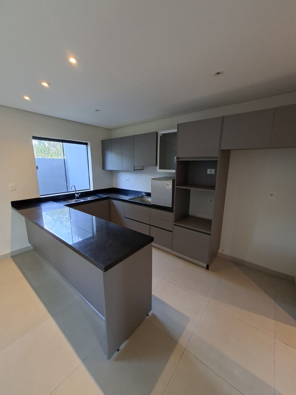 Duplex a estrenar en Luque- zona jardín de oro — foto 2