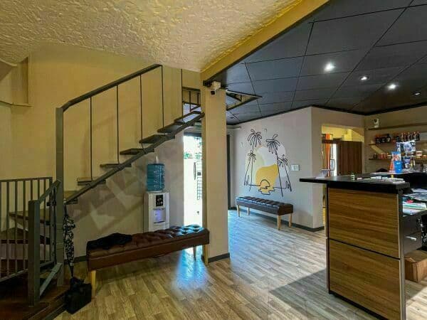 Ampli0 duplex - barrio los laureles - zona casa rica, foto 4