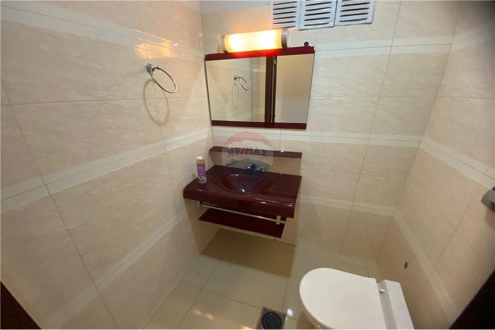 De amplio departamento en edificio altade – costanera este, foto 3