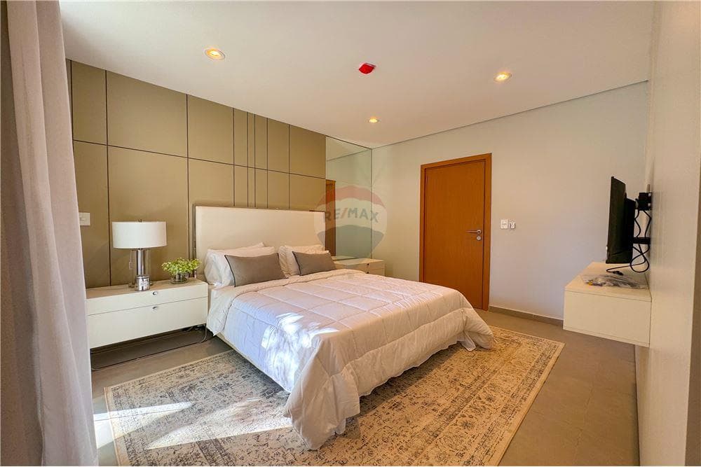 Duplex en condominio villa del bosque Luque, foto 2