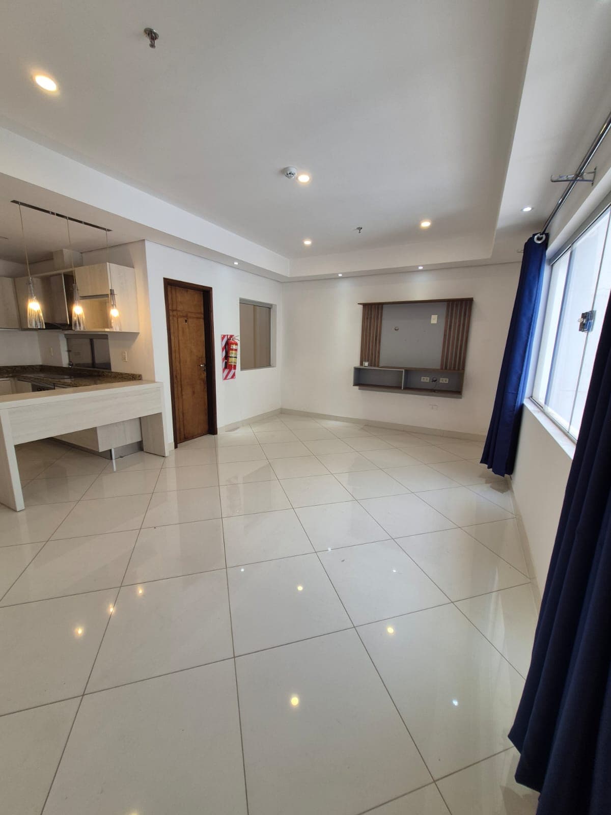 Departamento Amoblado de 2 dormitorio con Cochera Edificio Harmony — foto 1