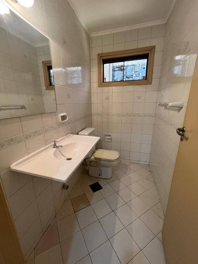 Casa a restaurar en el barrio mburucuya, foto 4