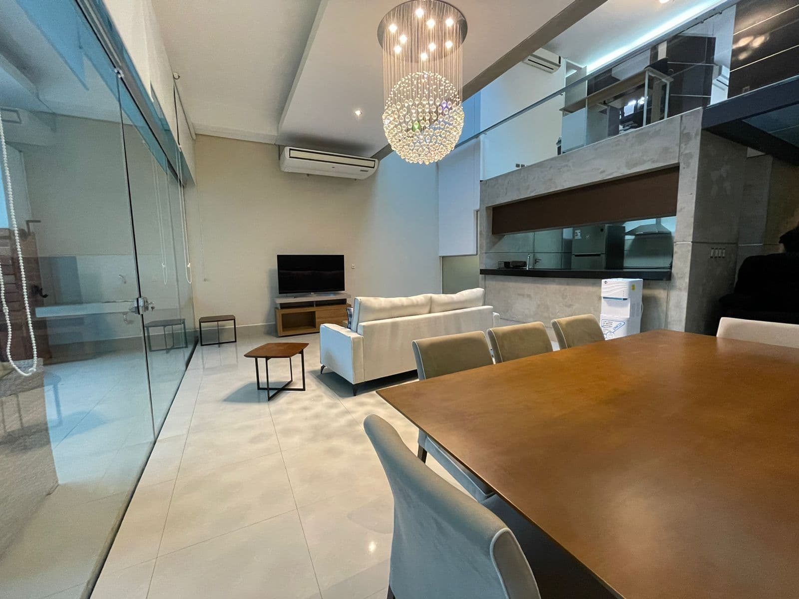 Alquiló amplío dúplex amoblado moderno, foto 1