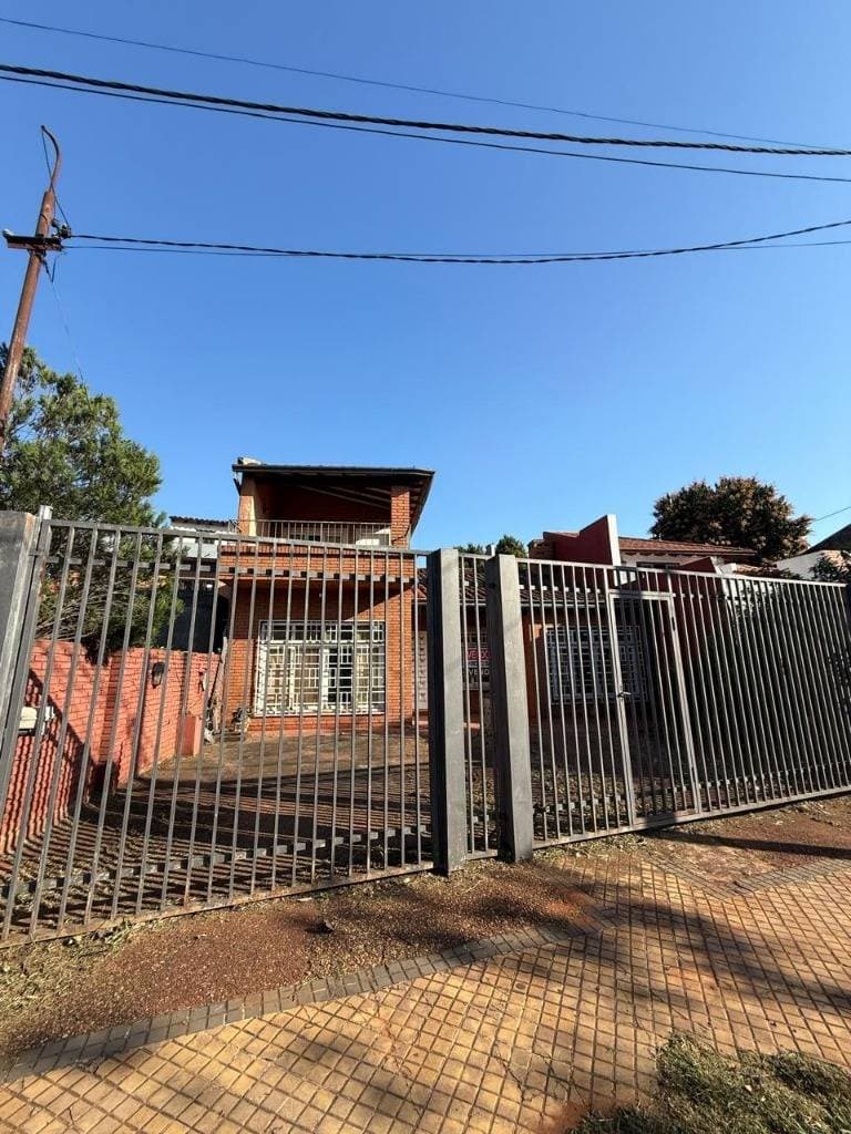 Vendo amplia casa en Fernando de la Mora Zona Norte