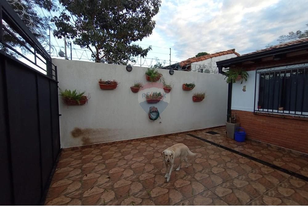 Casa con piscina en Condominio Cerrado – Capiatá — foto 4