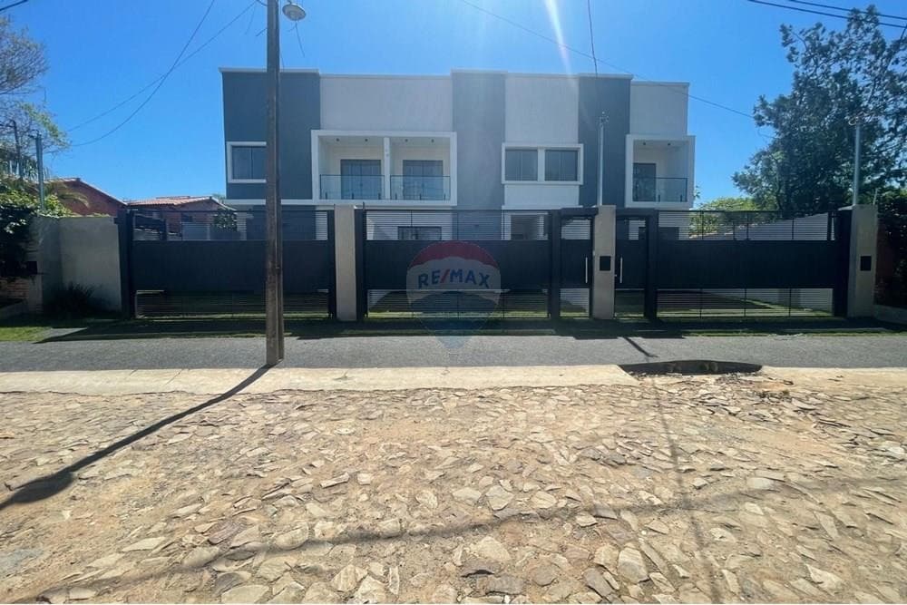 Fino duplex a estrenar con piscina en loma pyta, foto 5