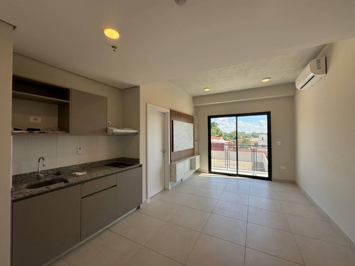 de moderno departamento de 2 dormitorios con balcón y cochera — foto 4