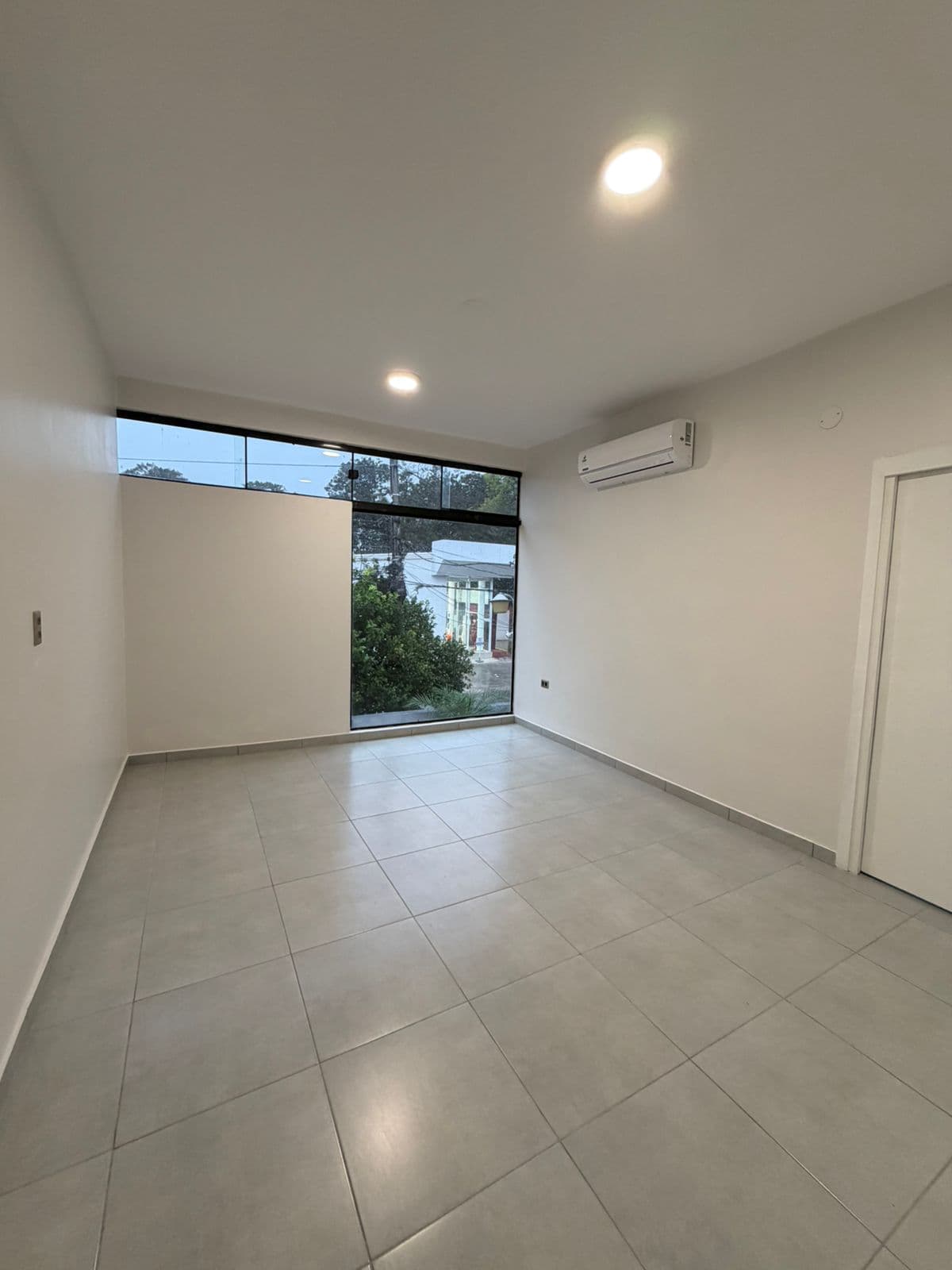 De casa zona Fernando de la Mora (zona sur), foto 4