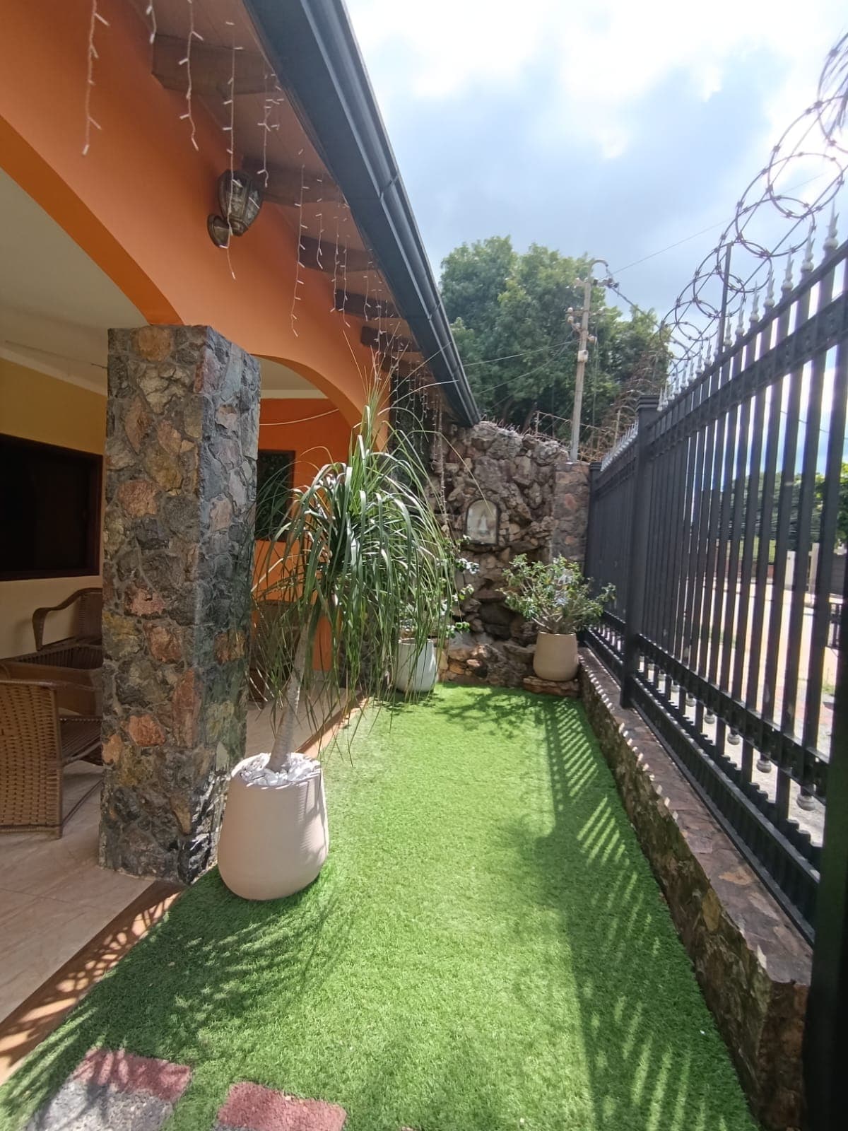 De Hermosa Casa En Lambare — foto 5