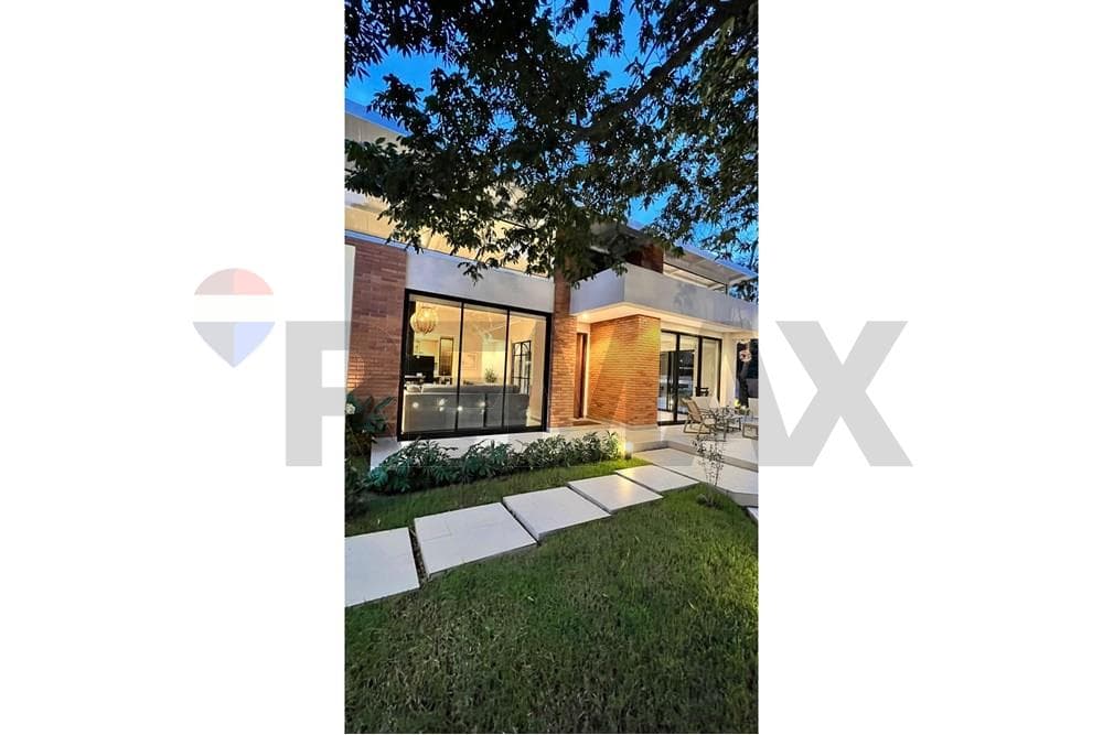 Exclusiva y Amplia Vivienda en San Bernardino, Zona Country Club, foto 3