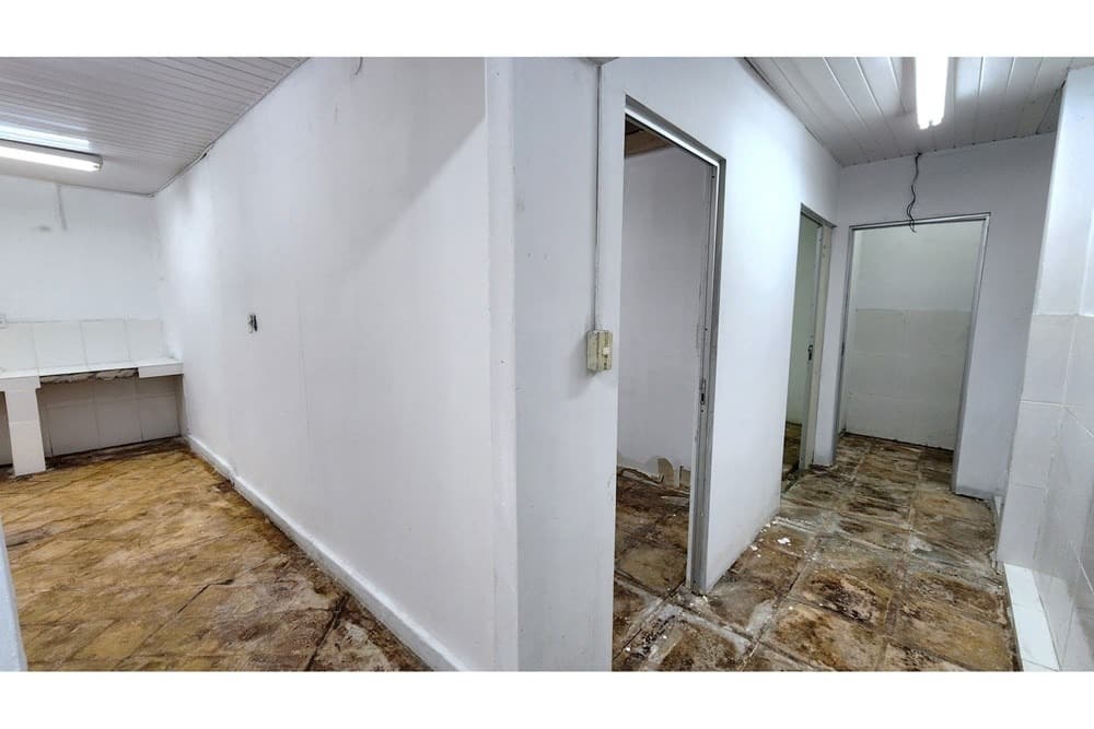 Depósito Comercial 310 m2 cubiertos - Z/ Mercado 4, foto 2
