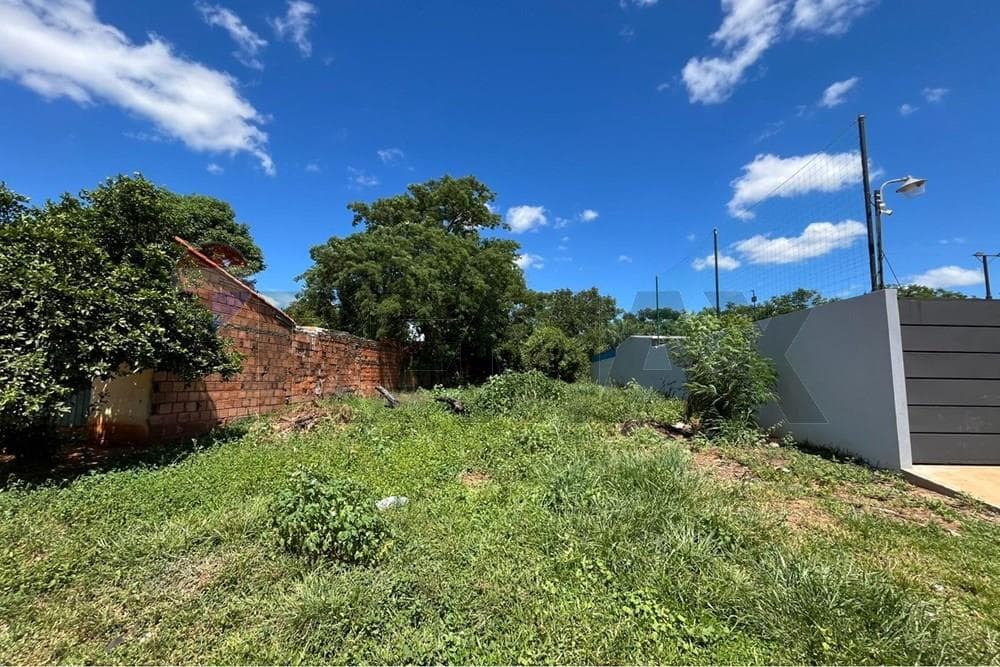 Terreno - Venta - Luque, Paraguay