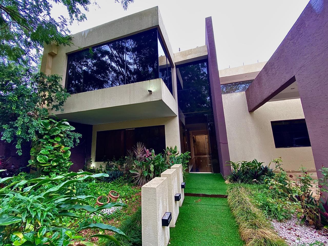 impresionante residencia de lujo en el codiciado barrio de Los Laureles m2 4700 — foto 4
