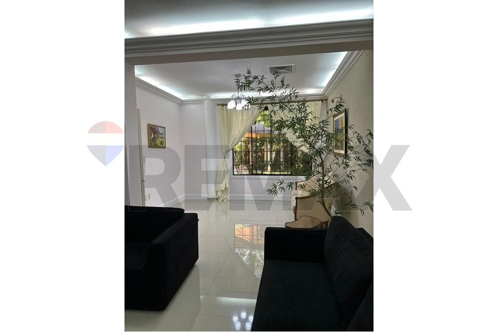 Casa - Alquiler - Carmelitas, Asunción, Paraguay, foto 5