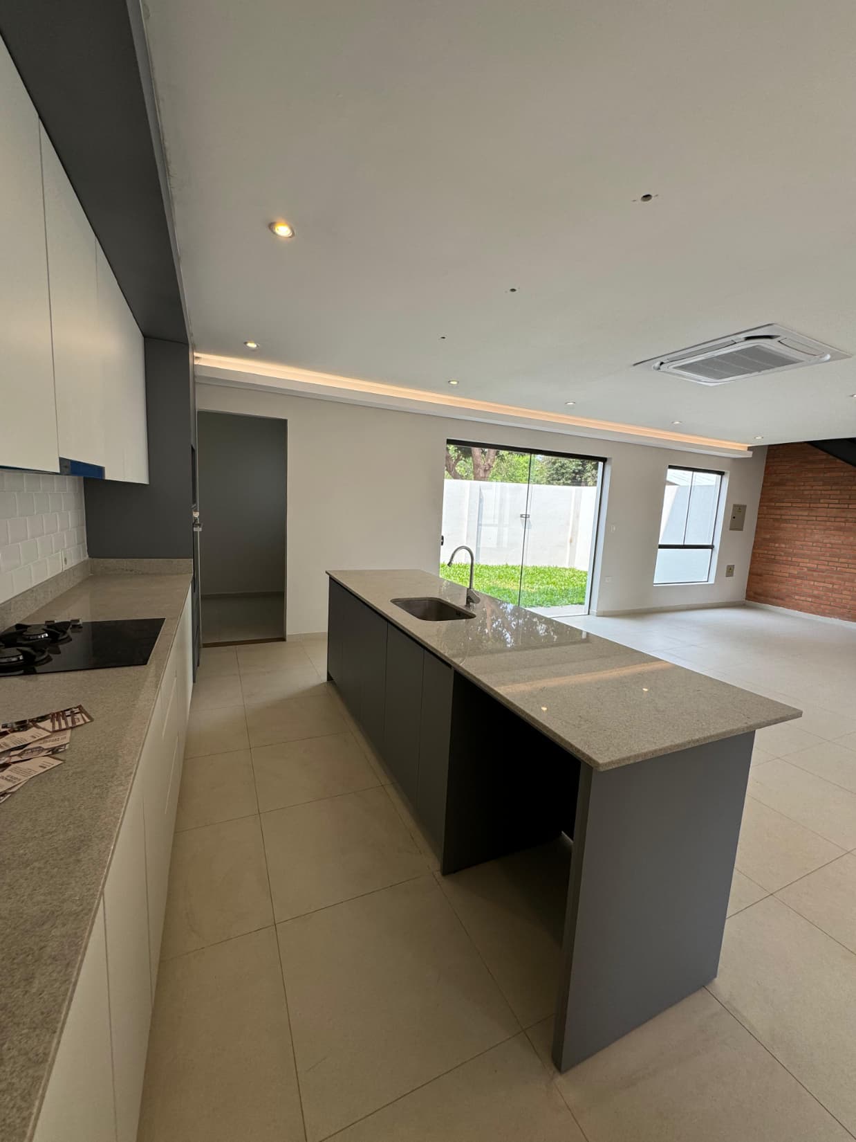 En venta duplex en Luque, foto 4
