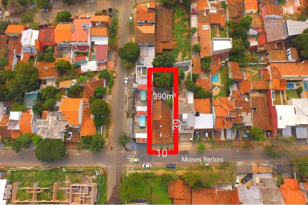 Terreno con casa a demoler