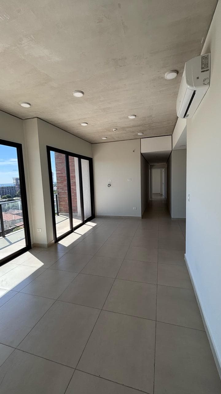 Hermoso y Amplio Dpto de 3 Habit en Suite, foto 2