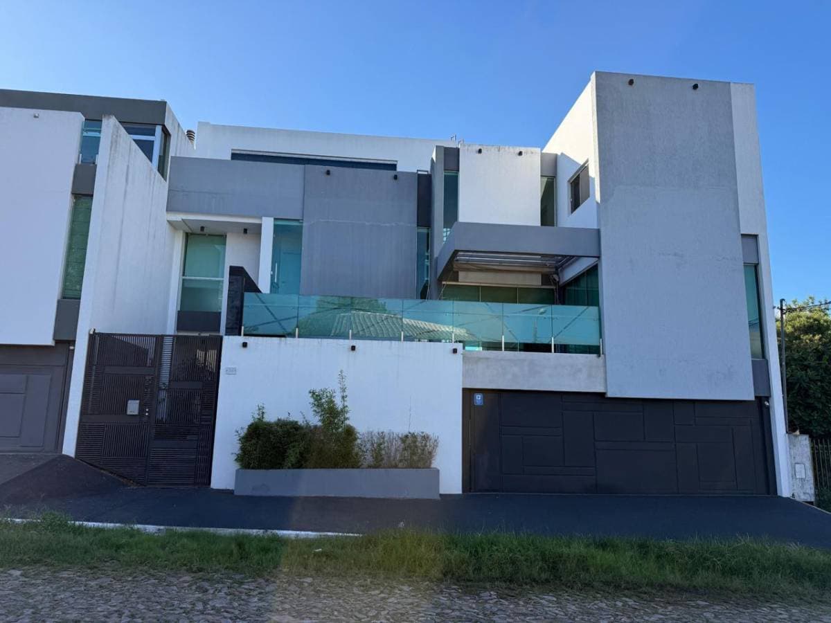 EN VENTA Propiedad Vanguardista CASA EN ALTURA SMART