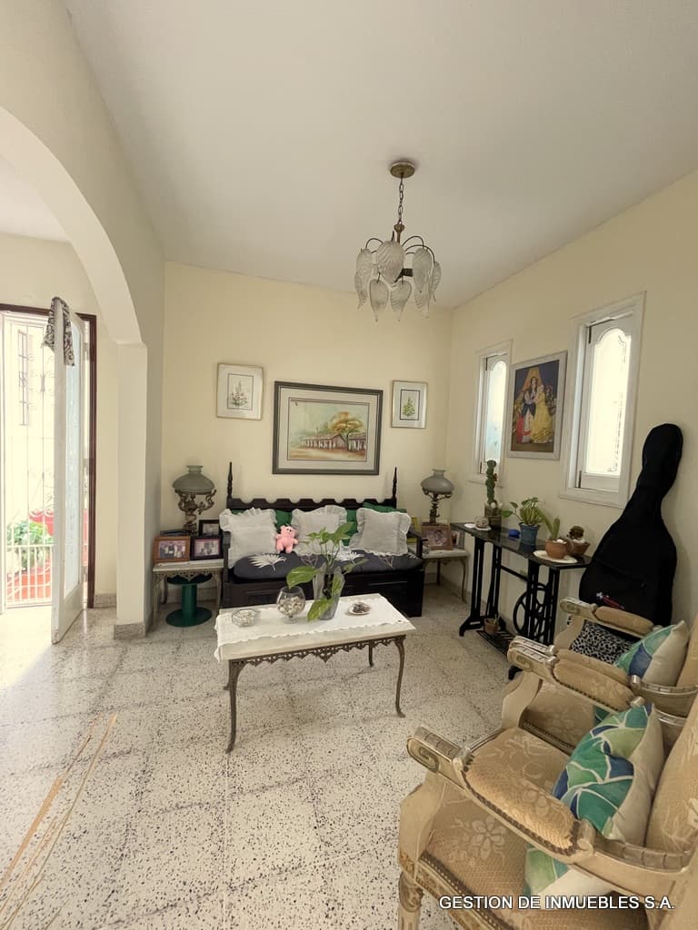 Casa en esquina – a dos cuadras de peron v10-28-5 — foto 2