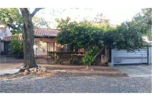 ¡Casa de Ensueño en Urbanización Paseo De Las Delicias!