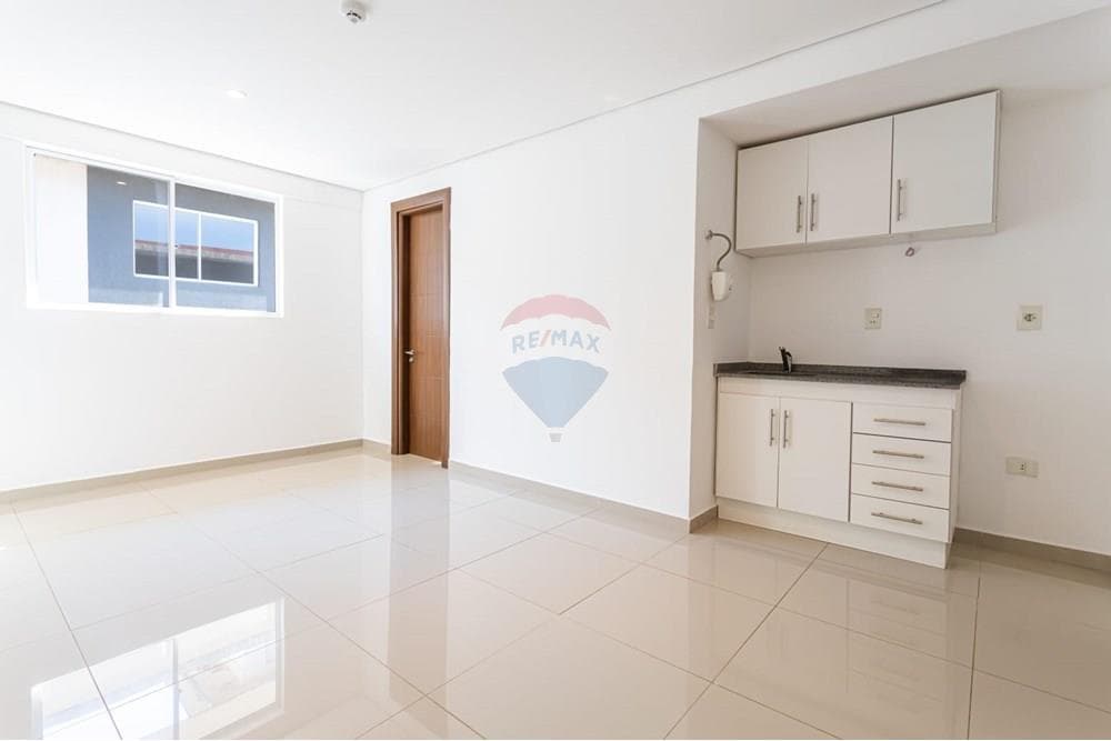 Departamento - Alquiler - San Lorenzo, Paraguay, foto 3