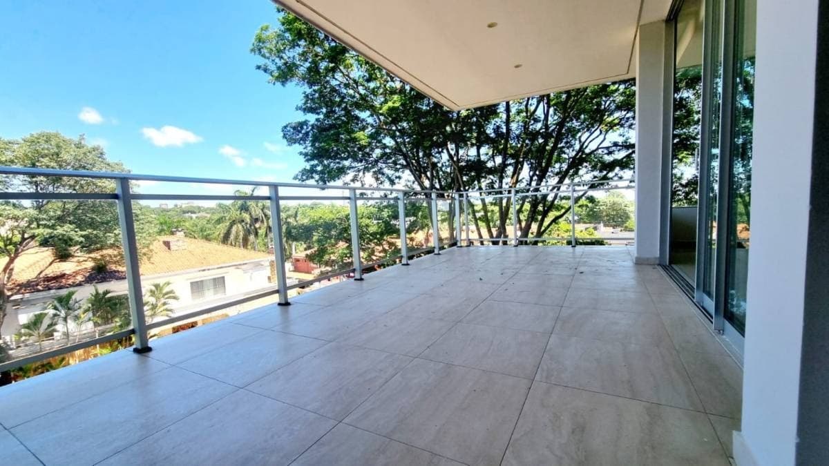 BARRIO MBURICAO Departamento Extra Grande en Venta, foto 1
