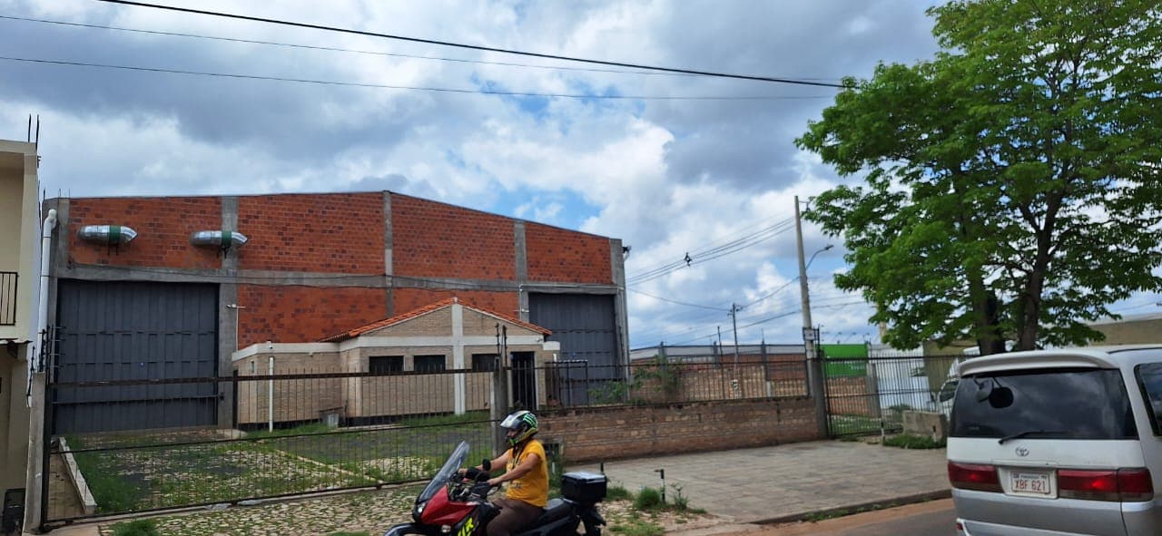 Depósito en mariano r. Alonso — foto 4