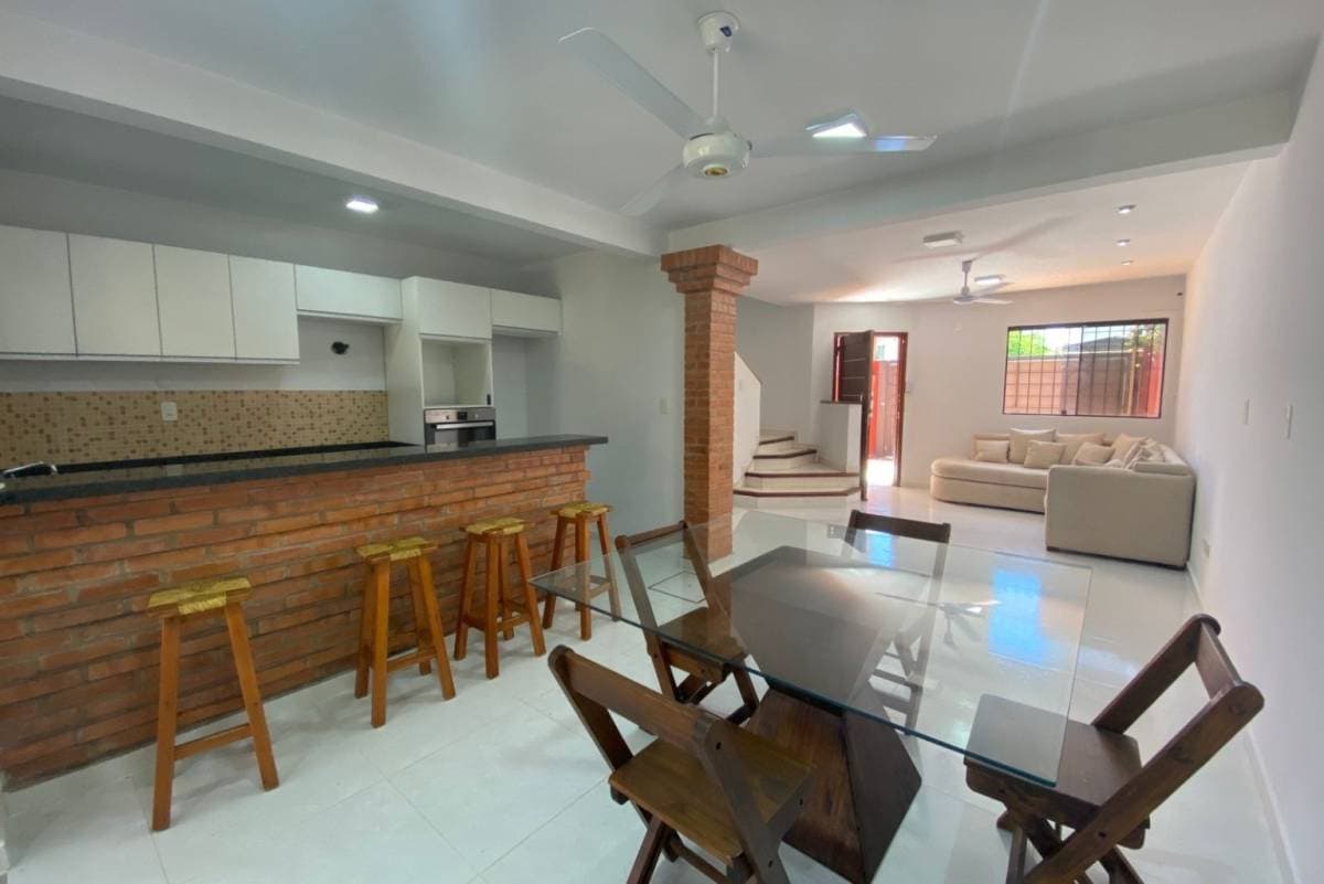 O vendo bello duplex zona canal 13 lambare, foto 3