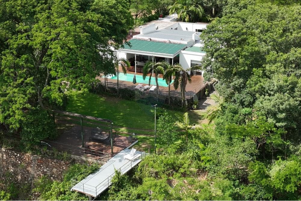 Casa frente al rio en Villa Elisa, foto 1
