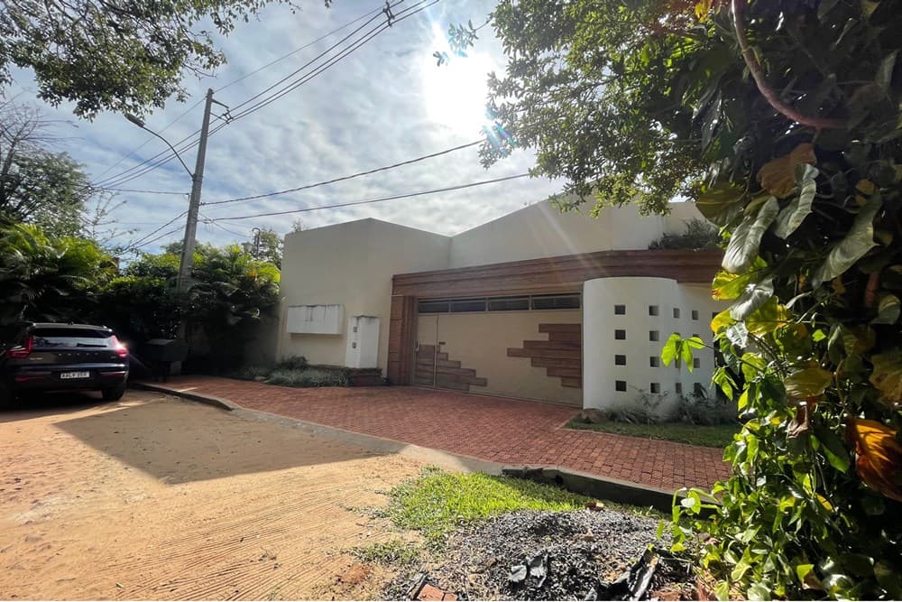 Residencia con 1900m2 de Terreno - Pinedo Shopping, foto 3