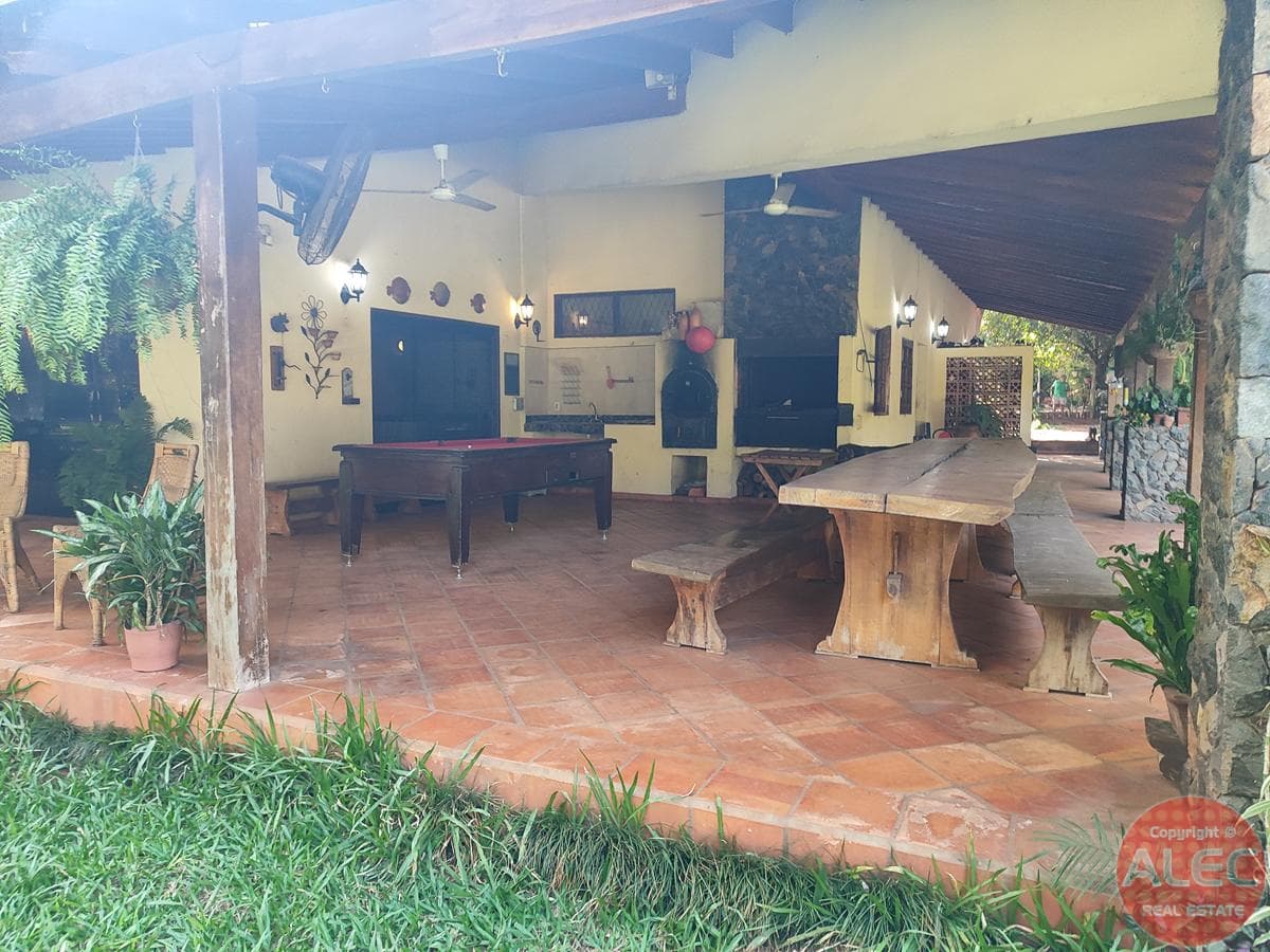 Dueño Vende Hermosa Casa Quinta En Areguá - Terreno 4,200m2, Casa 450m2 — foto 1