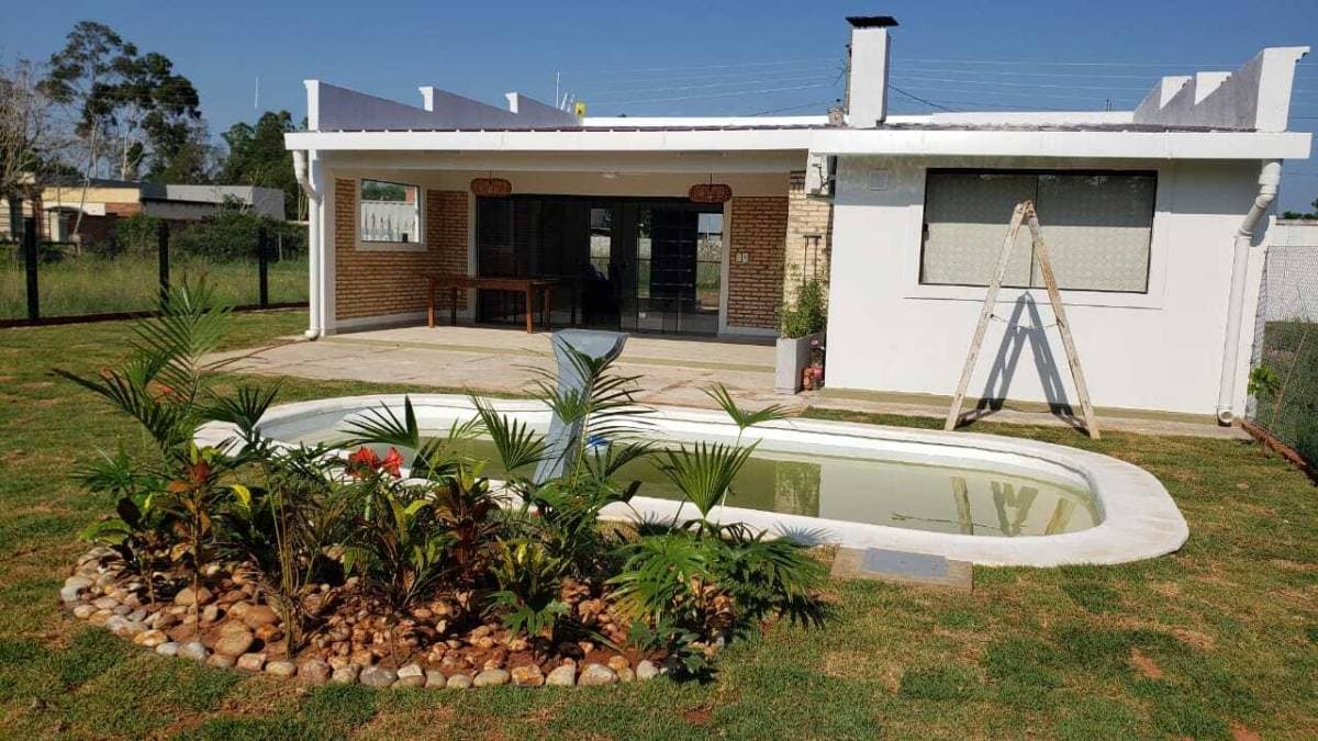 Casa en Venta 2 dormitorios - San Bernardino, Cordillera — foto 2