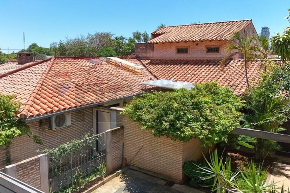 Amplia Casa de 5 suites en Bº Cañada del Ybyray, foto 2