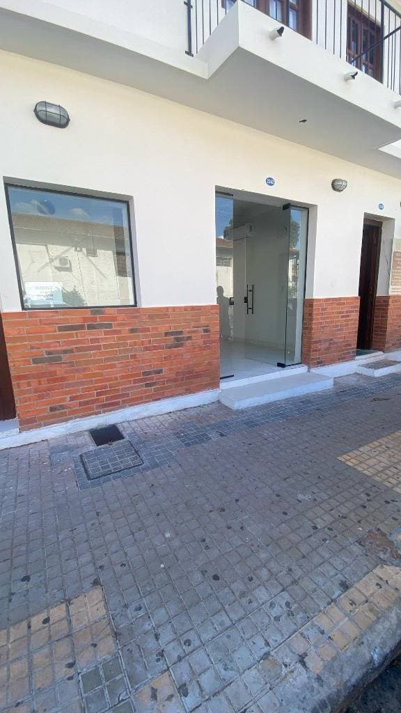 Alquilo salon comercial en barrio obrero