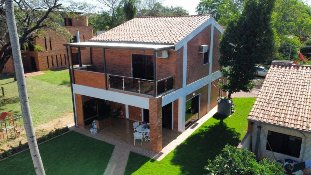 Hermosa casa en condominio cerrado alto los laureles Luque, foto 2
