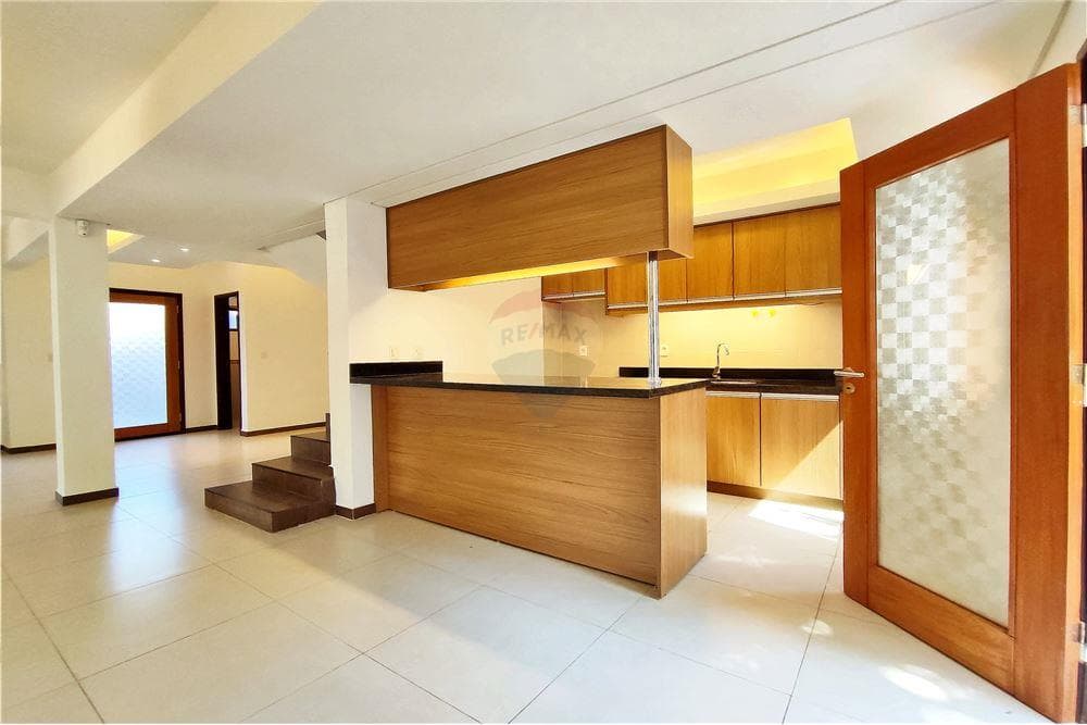 Casa alquiler lambare av. Del yacht — foto 2