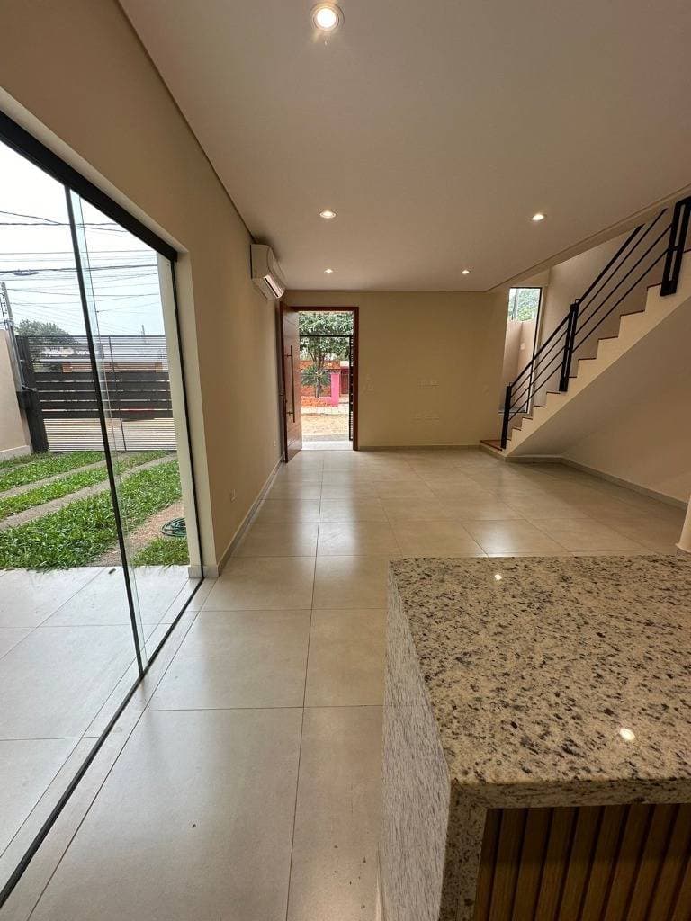 Duplex en Luque zona merlo — foto 4