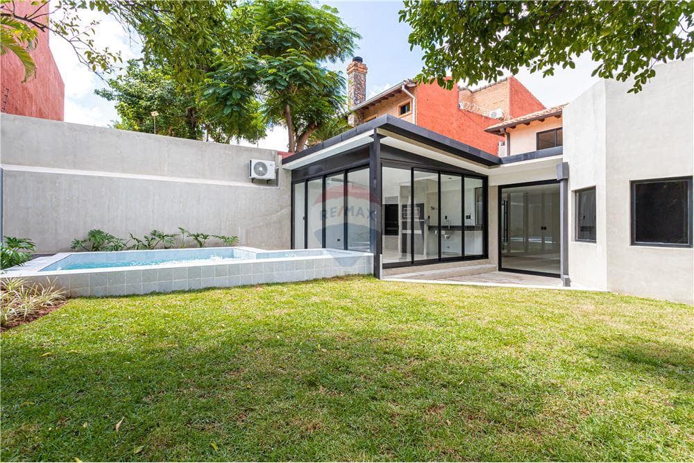 Residencia Premium en Mburucuya, foto 2