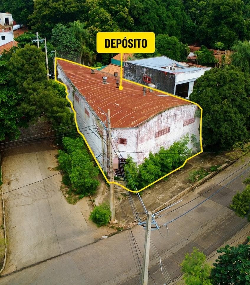 En alquiler – depósito comercial barrio hipodromo