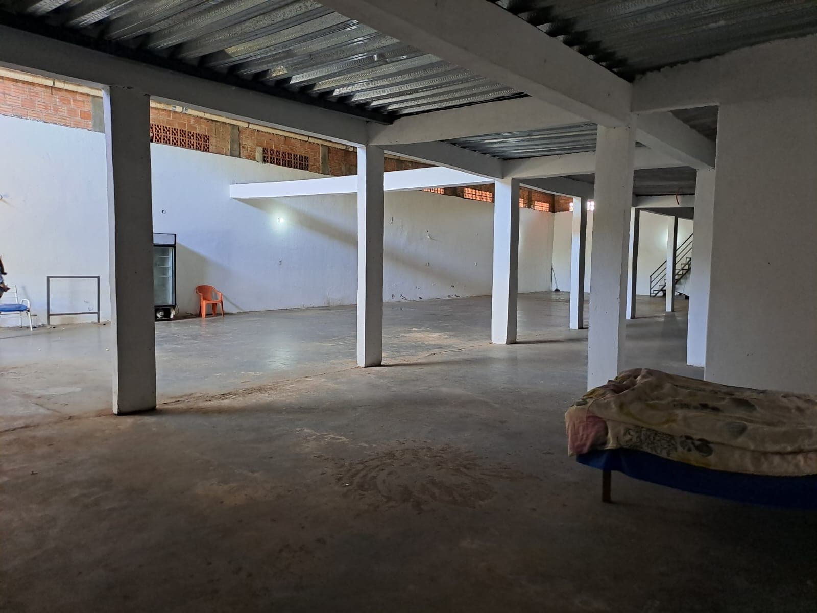 Alquilo tinglado en San Lorenzo