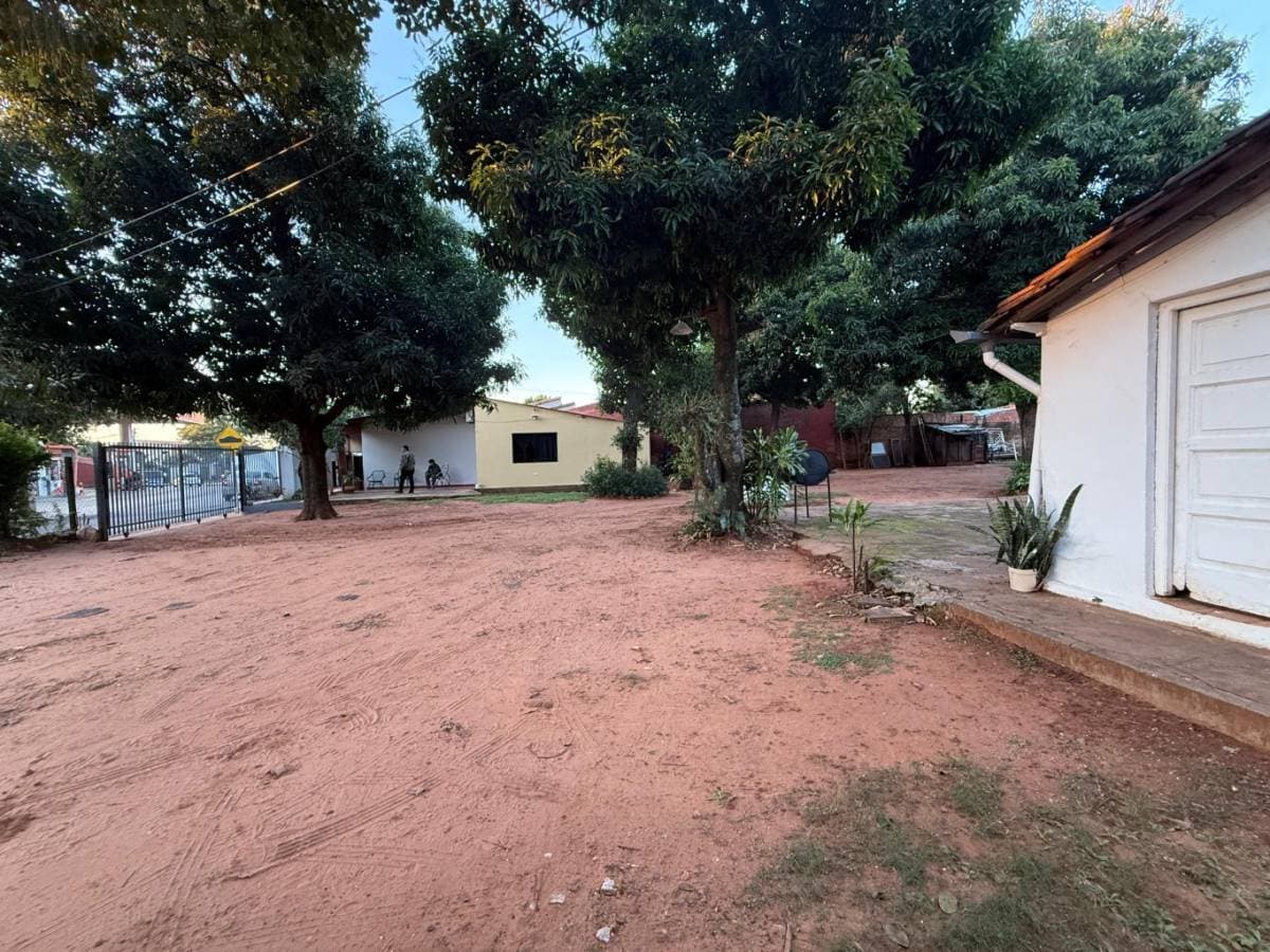 Terreno de 1.710 m² en Luque, foto 5