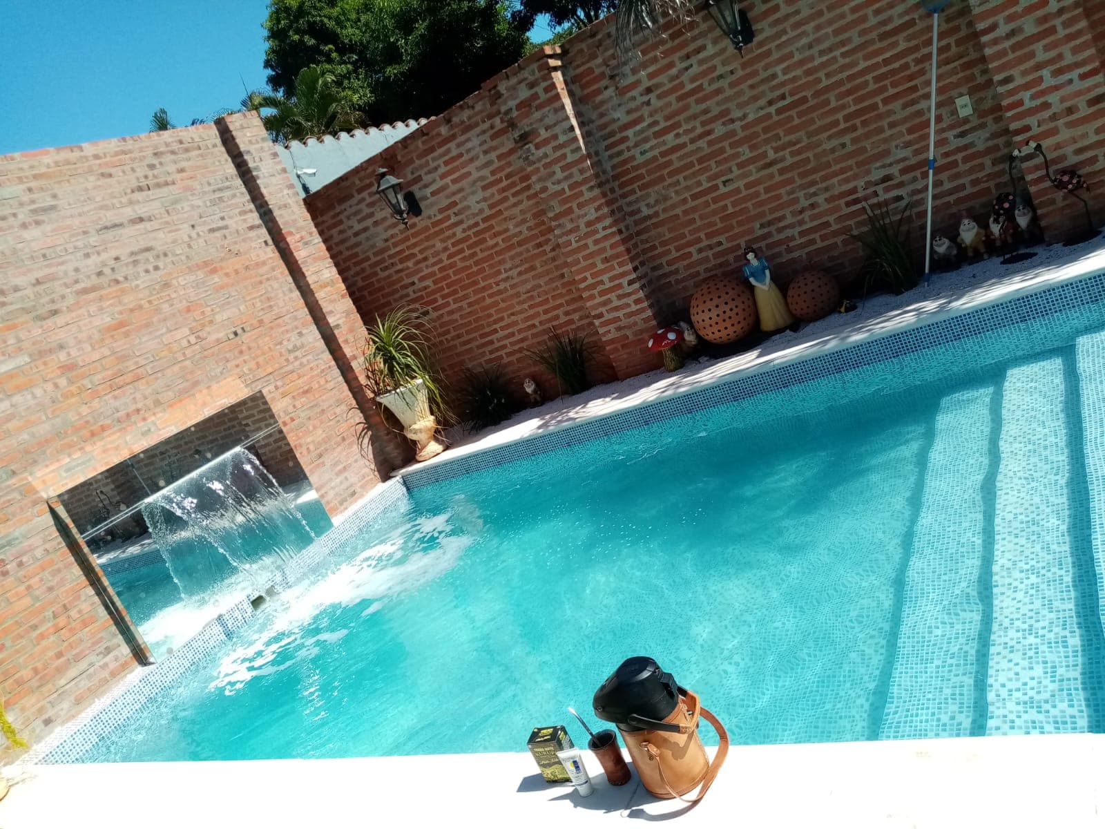 Casa de 2 dormitorios en Fernando de la Mora zona sur, foto 2