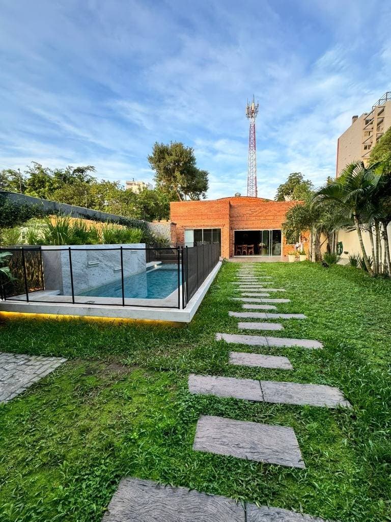 Casa de lujo en barrio Herrera, foto 5