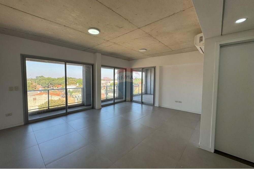 Departamento - Alquiler - Luque, Paraguay — foto 4