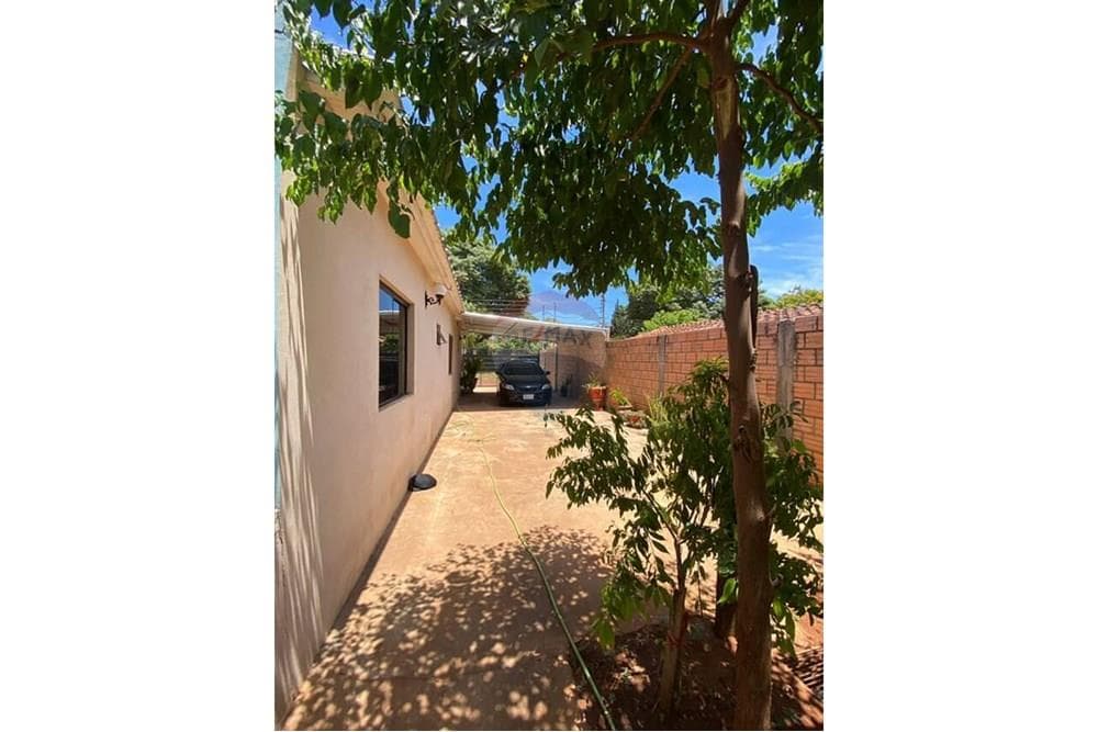 Amplia casa en venta capiata, foto 4